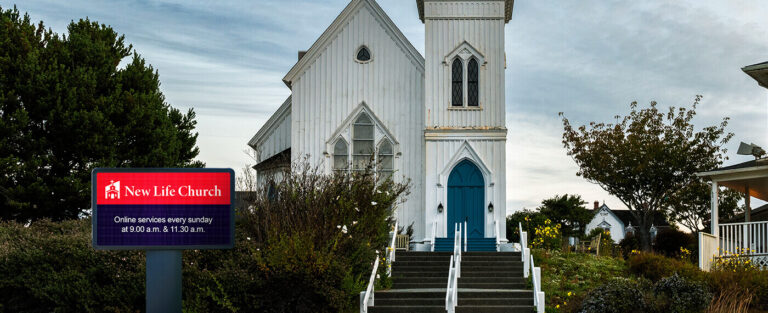 Top 10 Benefits of Digital Signage for Churches | United Signs Blog