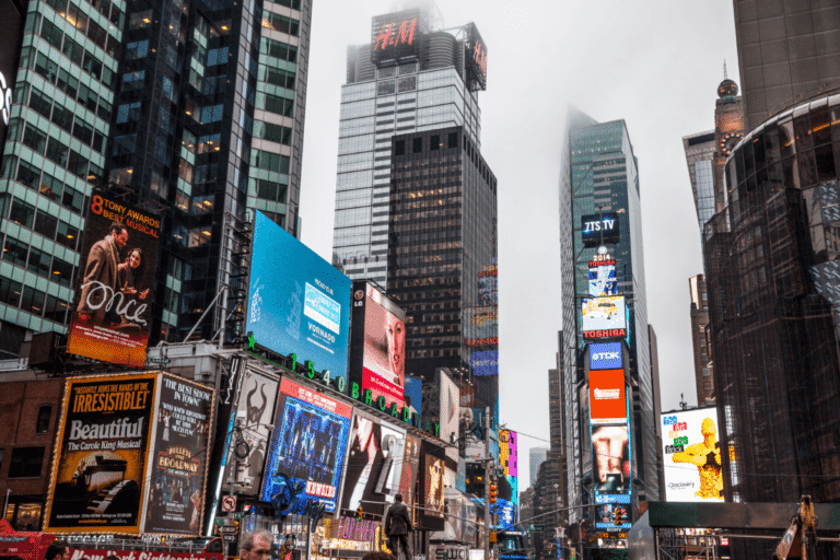 Key Benefits of Installing Commercial Signs: Blog