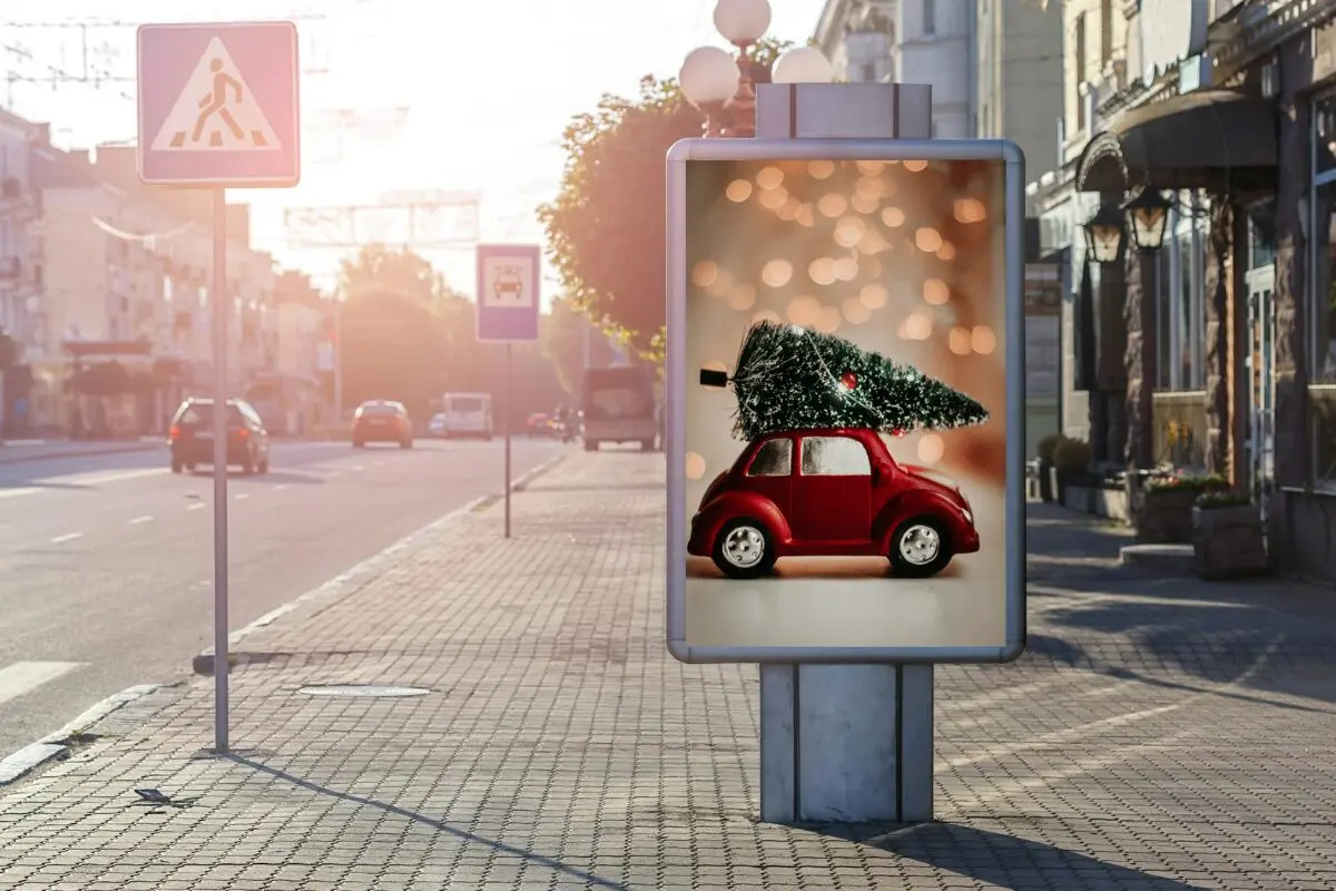 Lighting Up the Holidays with Digital Signage