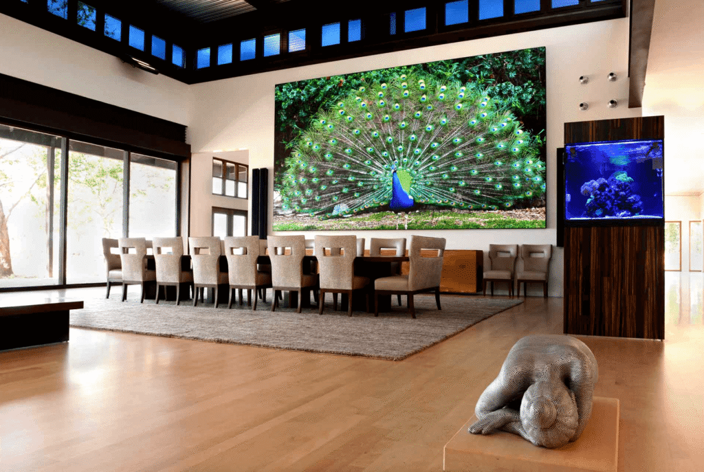 Wall-Attached Installation